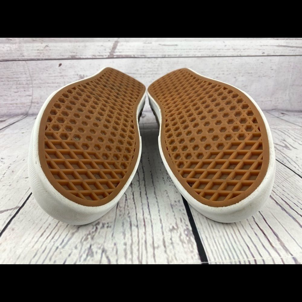 Vans - Picture 7 of 7